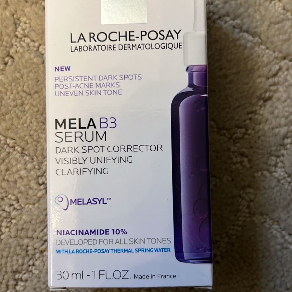 LA ROCHE-POSAY Mela B3 Serum - Purple